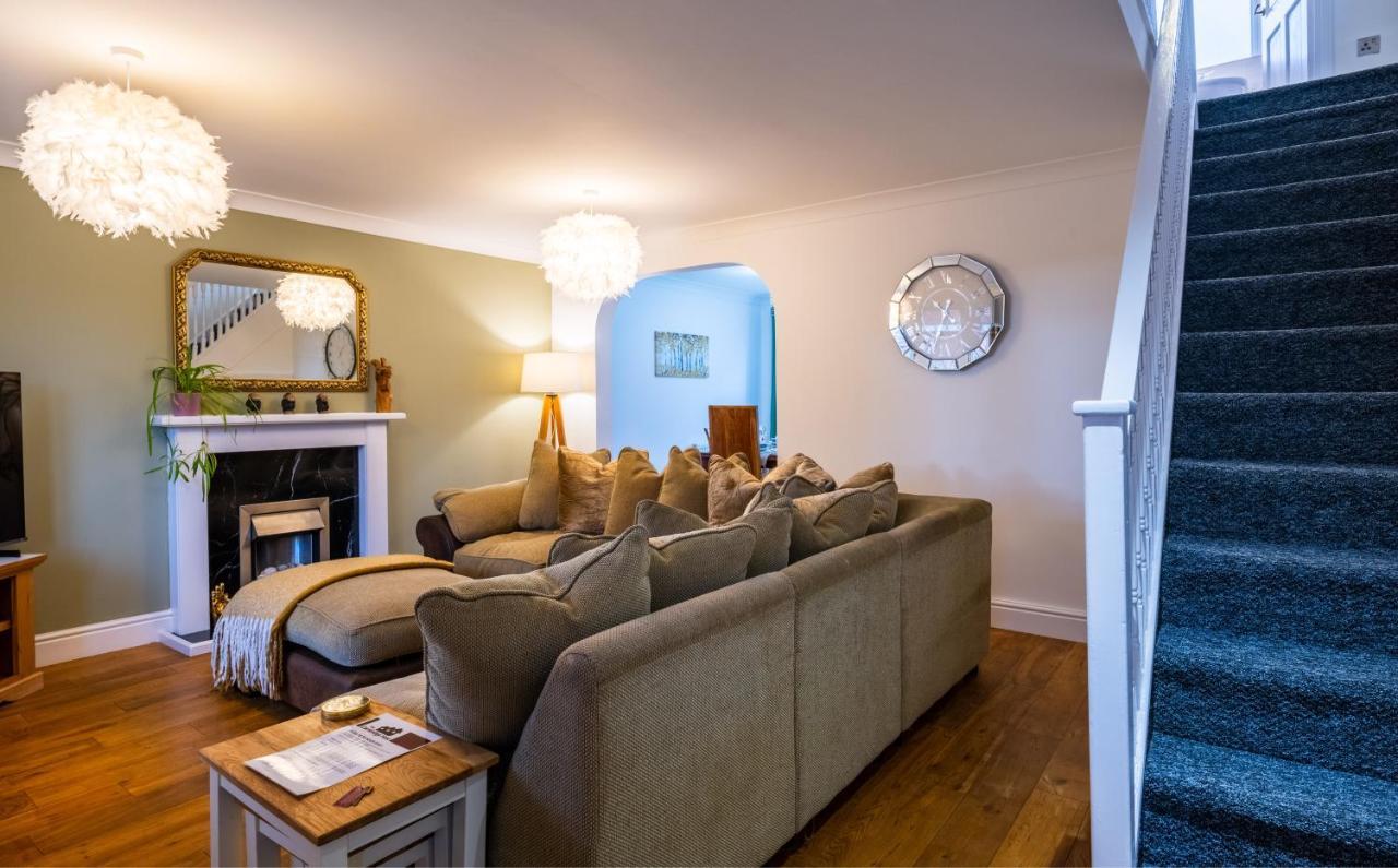 Beautiful House In South Cambridge, 14-Min Drive To The City Centre, Free Parking, No Sofabeds, Sleeps 6 Dış mekan fotoğraf